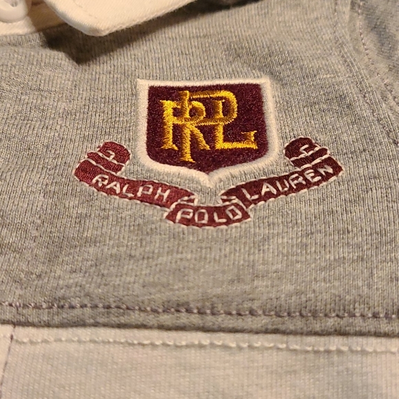 One piece - Picture 2 of 2